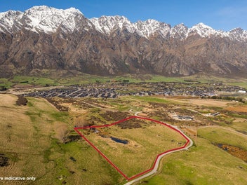 Lake views at its finest, Jack's Point Preserve