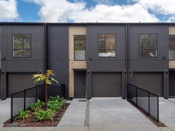 Light, Space & Privacy, ready to move in