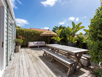 Beautifully Elegant Modernised Villa