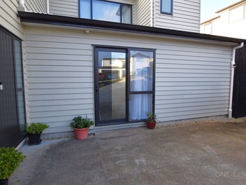 Image 1 of 10