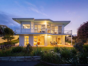 Well Established, Fully Modernised & Extra Special