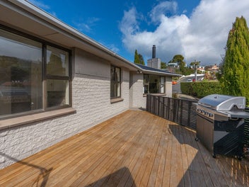 Sunshine & Space in a Sought-After Spot