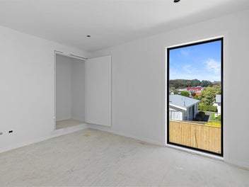 Brand New - Standalone - Central