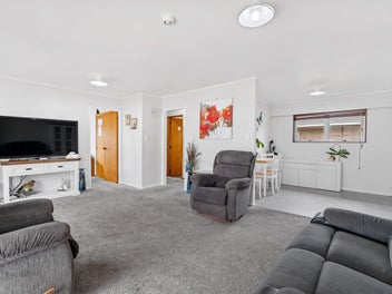 Low Maintenance - Central Location