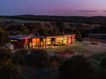 Secluded Lake Taupo sanctuary!