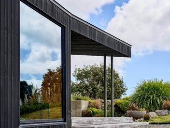 Avant-Garde Coastal Living