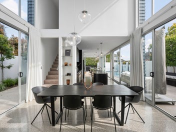 Contemporary Living - The Masterclass