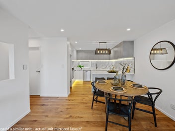 A Modern North Shore Gem - Style Meets Convenience