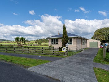 Magical Moerewa Retreat Awaits You