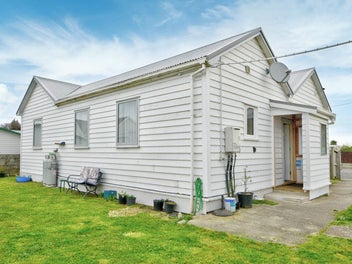Image 1 of 21