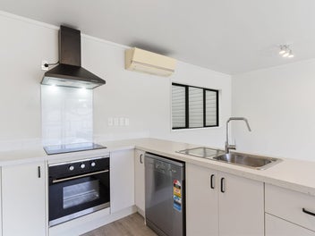 Christmas Bargain, Like New!!!!