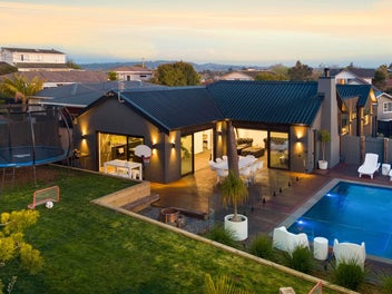 Must sell! Award-Winning Architectural Brilliance