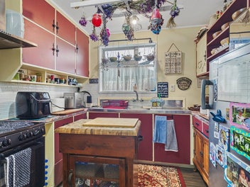 Graduate to homeownership on School Road