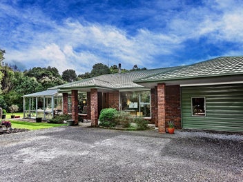 Your Otatara retreat awaits