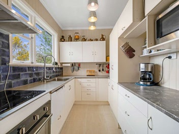 The Home That Has It All - Indoors & Out