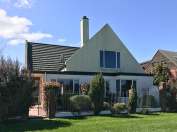 Image 1 of 28