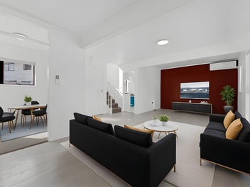 Renovated Townhouse Retreat