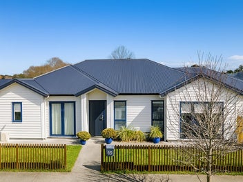 Move-in Ready - Vendor Wants This Sold!