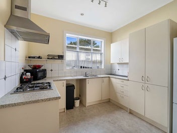 A Smart Start with a modern Garage