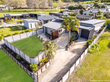 Got a BUS, BOAT, VAN or the lot? Here's the SPACE!