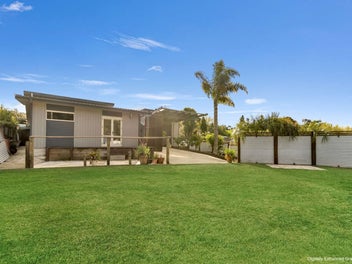 Got a BUS, BOAT, VAN or the lot? Here's the SPACE!