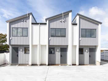 The Best of Modern Living in Te Atatu South