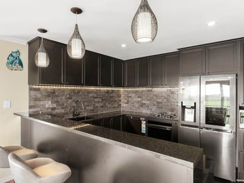 A LIFESTYLE TO TREASURE