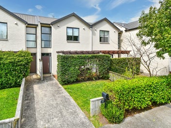 Vendors Say Sell! All Offers Welcome