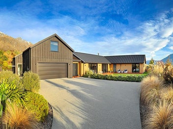 Elevated, Private, Sunny Four Bedroom Retreat