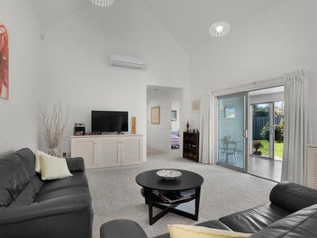 Lifestyle Comfort and Convenience in Martinborough
