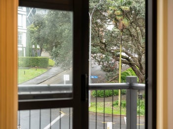 Quiet Corner, Prime Location