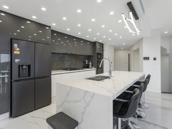 VERY MOTIVATED VENDOR - LUXURY HOME