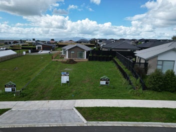 Bring Your Own Builder - Lockerbie Estate