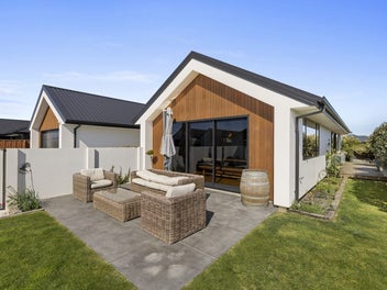 Clean Lines and Contemporary Comfort