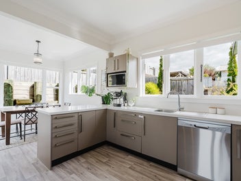 Find Your Calm - Light, Space & Easy Living