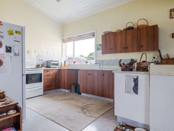 Comfort, space and rural views!