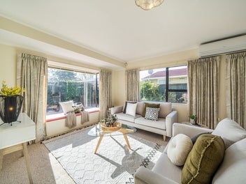 Lifestyle Meets Easy Care Living