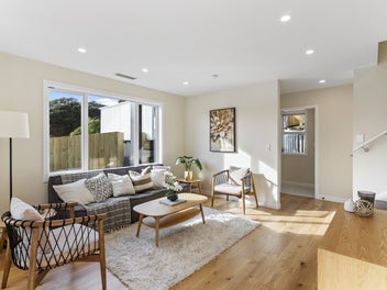 Brand New in Seatoun