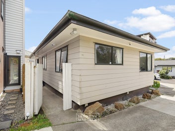 (2bed+Study) - Declared Reserve $499,999 !!