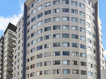 Secure investment / great return in Uni Precinct!
