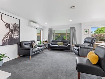 Vendor relocating & need their home sold urgently