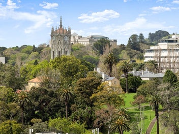 Breathtaking Views, World-Class Amenities