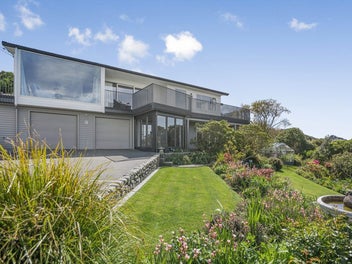 Meticulously Maintained Family Home