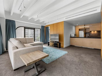 Location, Size and High Spec