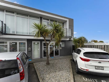 5/6 Cone Street