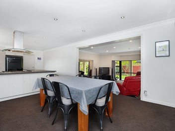 Big Home For Big Families!