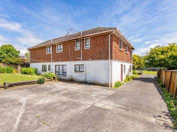 858sqm Prime Development Opportunity!