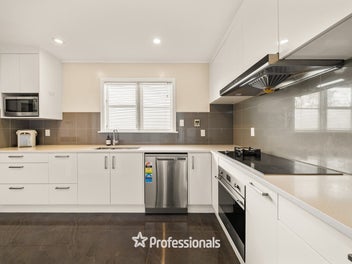 PREMIUM FAMILY LIVING - DON'T MISS OUT!