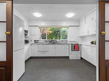 Family oasis with pool and studio
