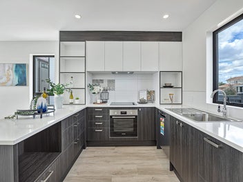 Corner Gem - The Lucky Last!